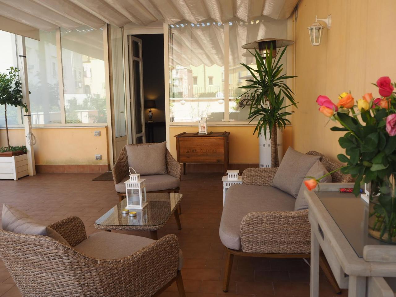 B&B Palazzo Mirelli Nápoly Kültér fotó